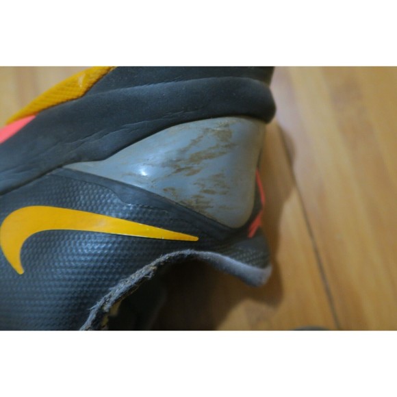 Nike Zoom Kobe Bryant Venomenon 4 \'Bruce Lee\' 635578-005 Men\'s 10 Beaters (Read)